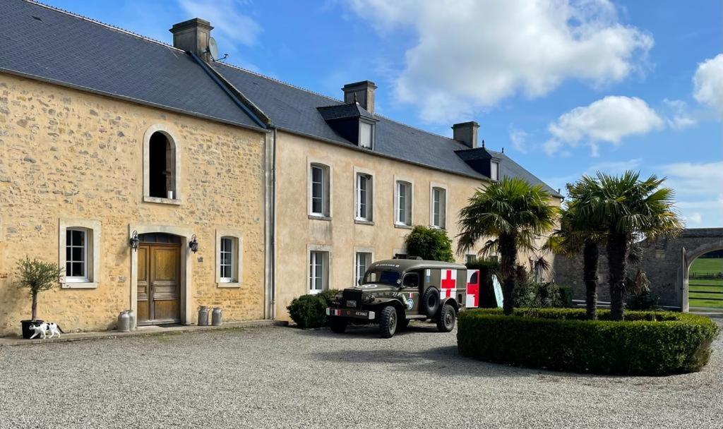 Le Clos Du Bas Courtil Guesthouse B&B Omaha Beach Osmanville エクステリア 写真