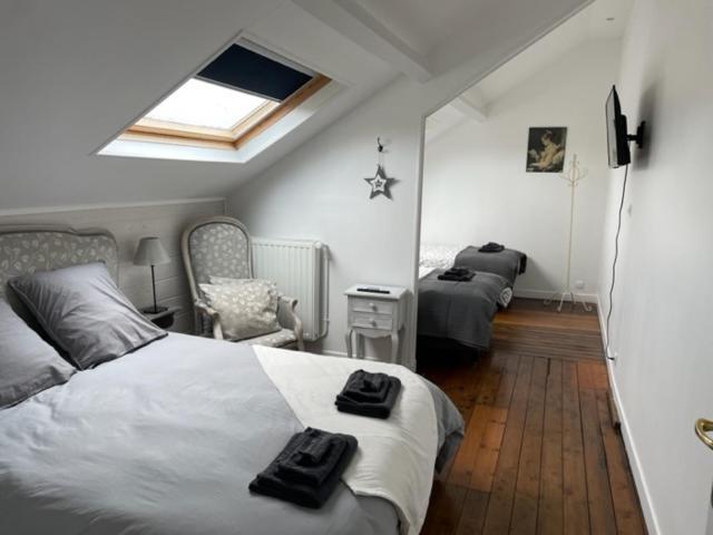 Le Clos Du Bas Courtil Guesthouse B&B Omaha Beach Osmanville エクステリア 写真