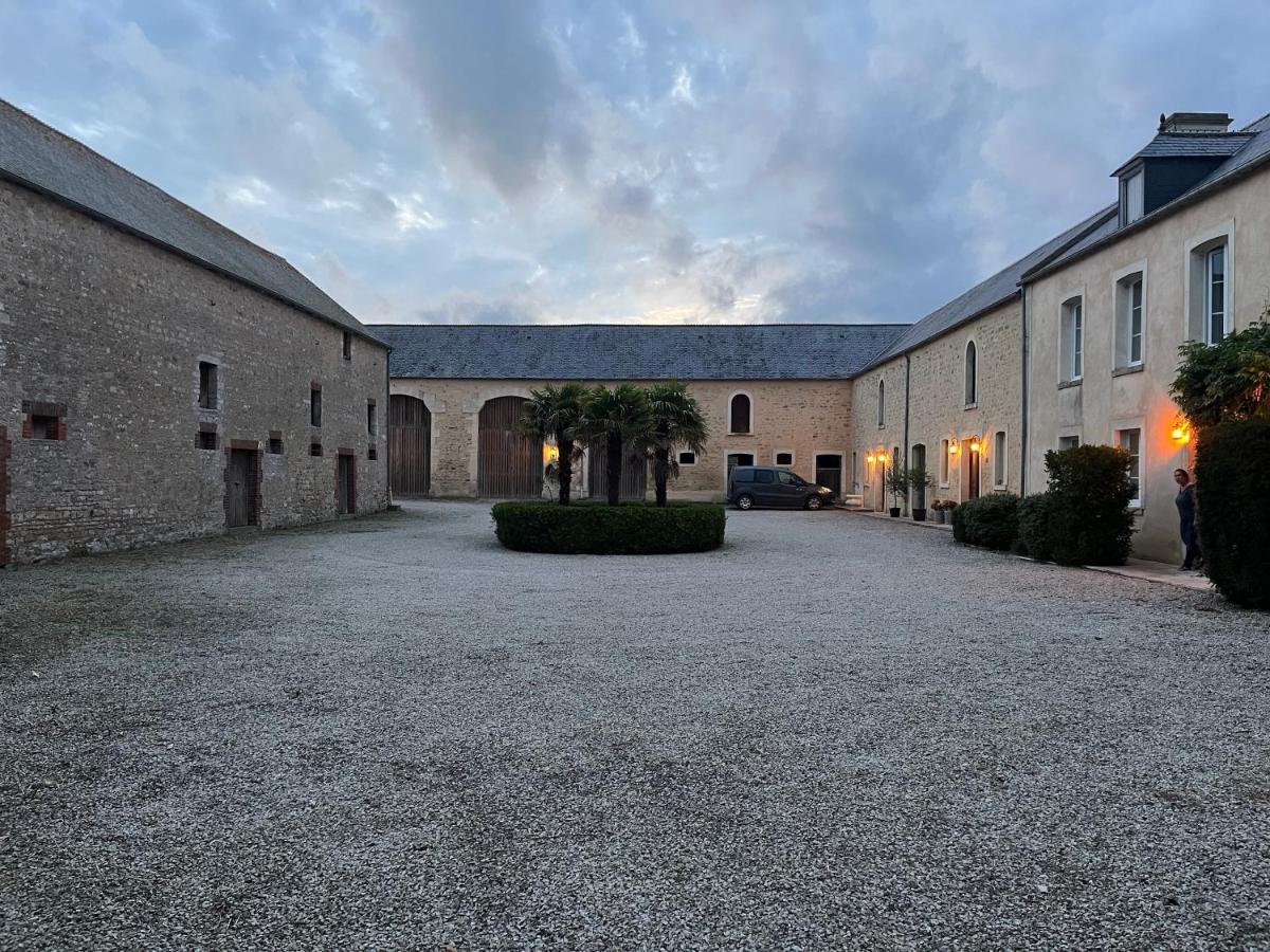 Le Clos Du Bas Courtil Guesthouse B&B Omaha Beach Osmanville エクステリア 写真